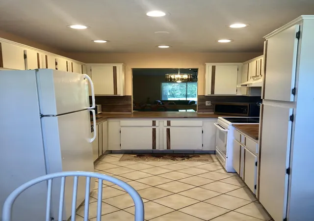 3rd image of 5368 Privet Pl #B, Delray Beach, FL 33484 | MLS# B26051398