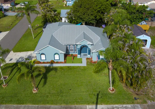 3rd image of 8173 Se Carlton St, Hobe Sound, FL 33455 | MLS# B26051511