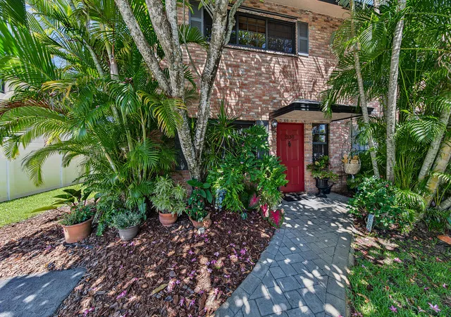1st image of 2130 Ne 9th Ave, Wilton Manors, FL 33305 | MLS# B26051540