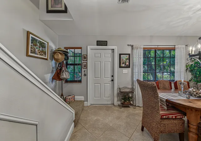 3rd image of 2130 Ne 9Th Ave, Wilton Manors, FL 33305 | MLS# B26051540