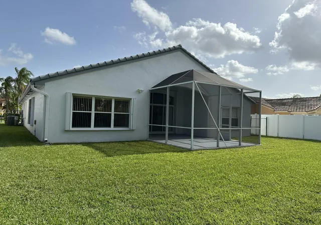 37th image of 16323 Sw 6th St, Pembroke Pines, FL 33027 | MLS# B26051539