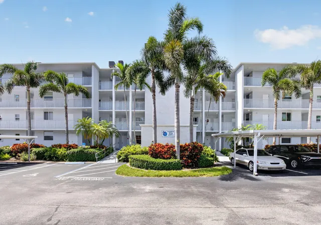 1st image of 689 Ne 6Th Ct, Boynton Beach, FL 33435