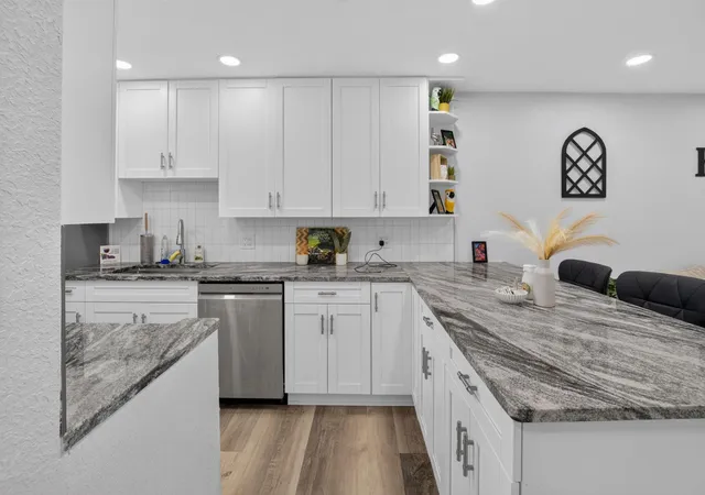 4th image of 689 Ne 6Th Ct, Boynton Beach, FL 33435
