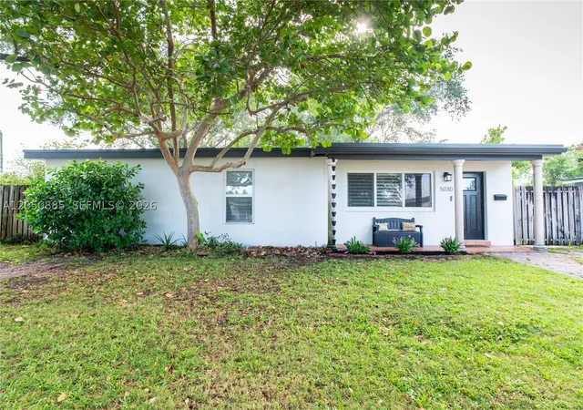 Photo 4 of Single family home for sale at 5030 Sw 113Th Ct, Miami, FL 33165 | MLS# A12050885 | Listing updated on 2026-08-14