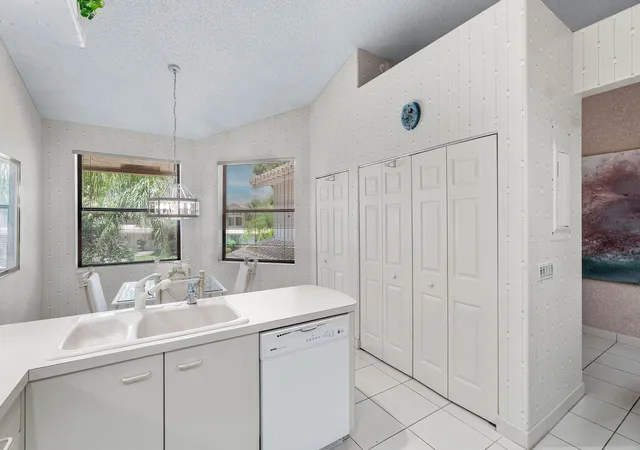 5th image of 16909 Isle Of Palms Dr, Delray Beach, FL 33484