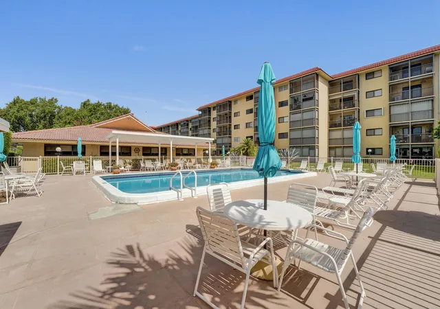 3rd image of 2601 Ne 14Th Street Cswy #231, Pompano Beach, FL 33062 | MLS# B26051645