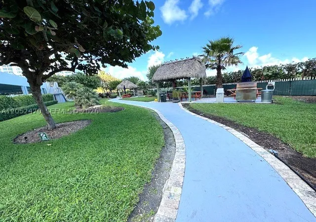 Photo 4 of Condo for sale at 6423 Collins Ave #809, Miami Beach, FL 33141 | MLS# A12052479 | Listing updated on 2026-07-13