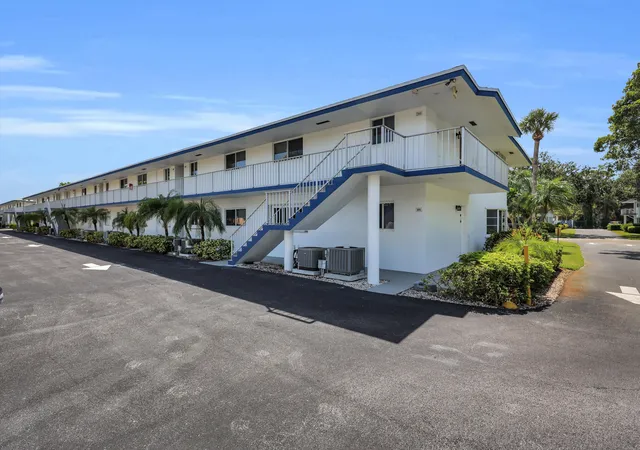31st image of 4 Garden St #204n, Tequesta, FL 33469 | MLS# B26051686