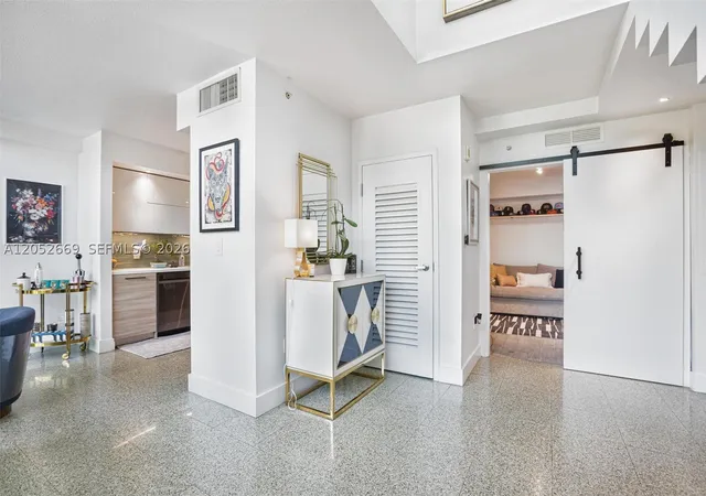 2nd image of 245 Michigan Ave, Miami Beach, FL 33139