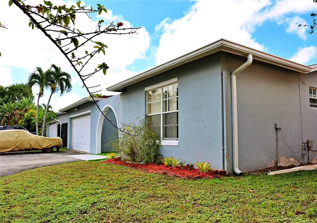 2nd image of 2704 Canal Rd, Miramar, FL 33025 | MLS# B26051825