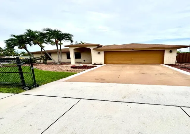 1st image of 785 Sw 4th St, Delray Beach, FL 33444 | MLS# B26051840