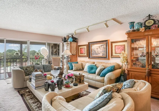 2nd image of 3930 Inverrary Blvd #406-D, Lauderhill, FL 33319 | MLS# A12052490