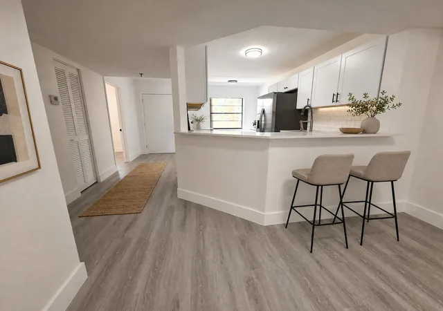 4th image of 23344 Carolwood Ln #302, Boca Raton, FL 33428 | MLS# B26051925