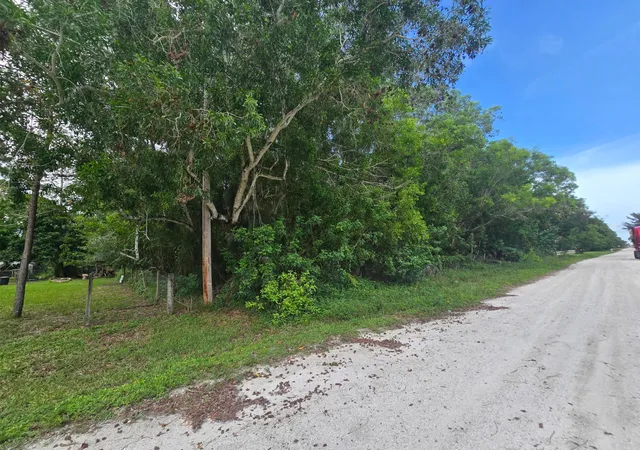 3rd image of 17665 46Th Ct N, Loxahatchee, FL 33470 | MLS# B26051953