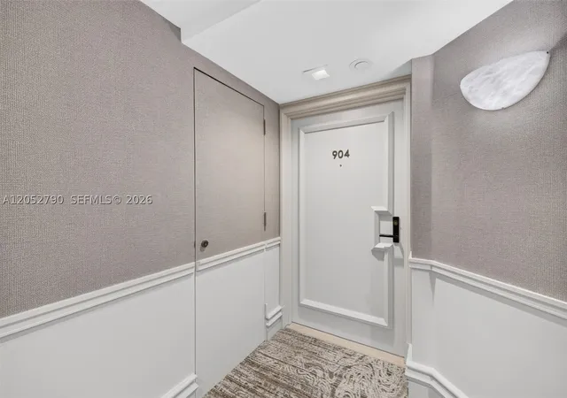 2nd image of 2800 Island Blvd, Aventura, FL 33160