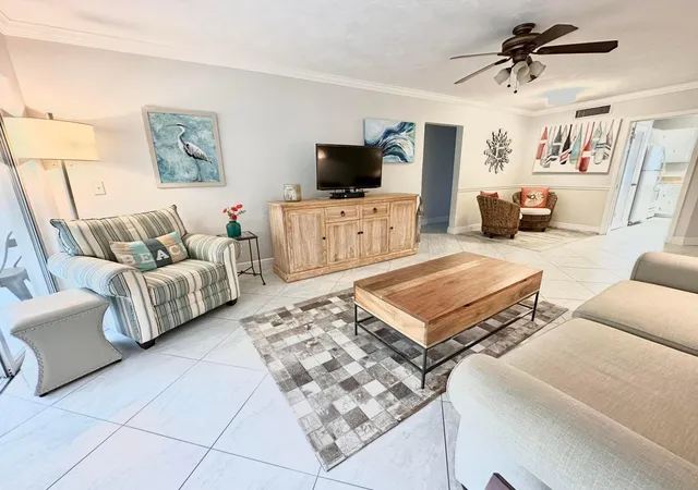 1st image of 6 Garden St #204P, Tequesta, FL 33469 | MLS# B26052125