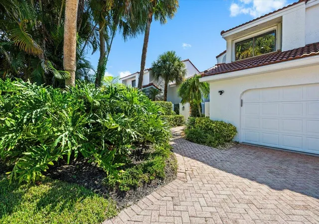 3rd image of 7338 Woodmont Ct, Boca Raton, FL 33434 | MLS# B26052143