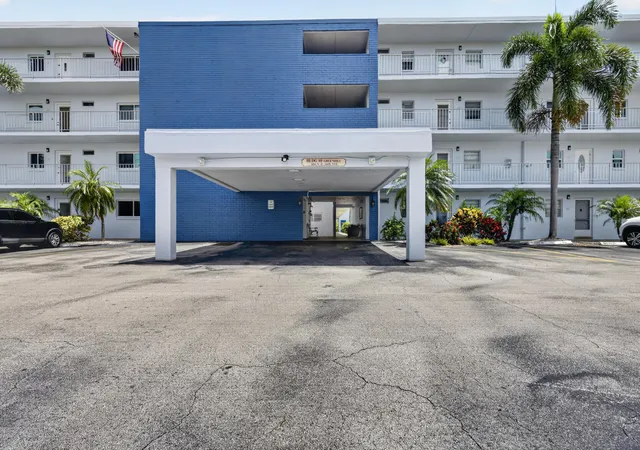 Homes for sale in Boynton Beach, FL | 300 Ne 26Th Ave #408, Boynton Beach, FL 33435 | MLS# B26052150