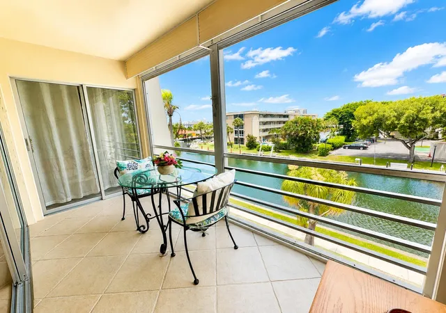 2nd image of 773 Jeffery St #4-304, Boca Raton, FL 33487 | MLS# B26052159