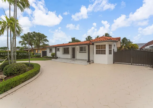 2900 SW 98th Ave