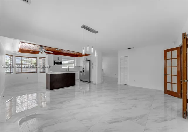 2900 SW 98th Ave