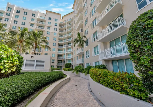 2nd image of 350 N Federal Hwy #1202, Boynton Beach, FL 33435 | MLS# A12046251