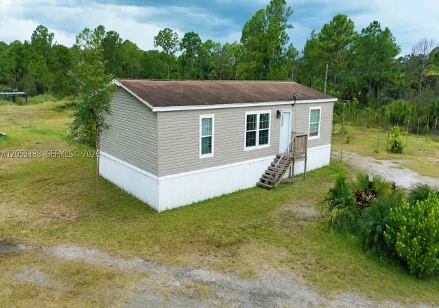 1st image of 612 Hunting Club, Clewiston, FL 33440 | MLS# A12053138