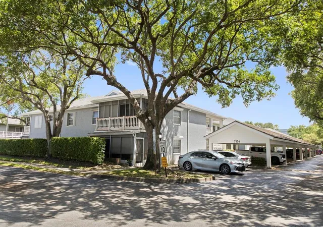 4th image of 7556 Stirling Rd, Davie, FL 33024