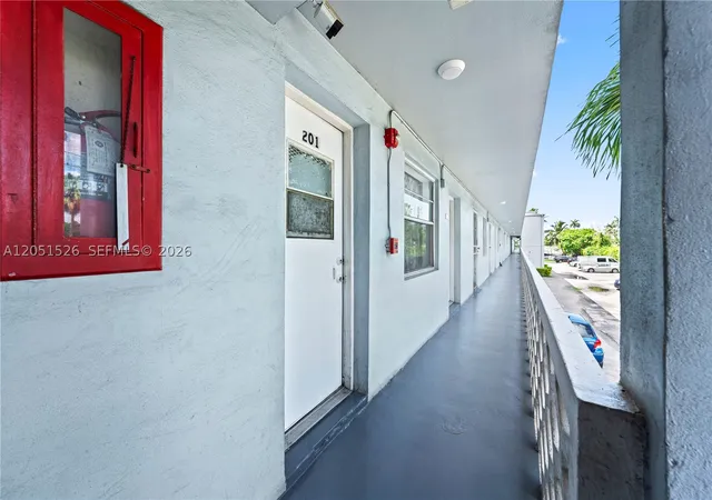 4th image of 1610 Nw N River Dr, Miami, FL 33125
