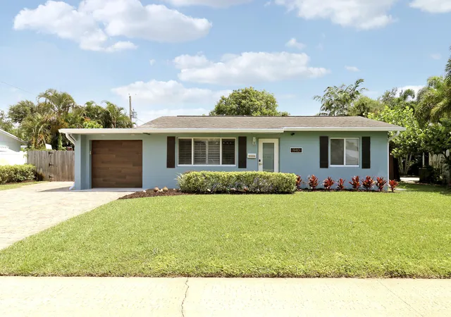 1st image of 940 Dogwood Rd, North Palm Beach, FL 33408 | MLS# B26052526