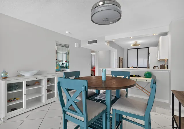 5th image of 510 N Ocean Blvd, Pompano Beach, FL 33062