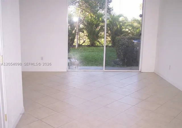 13th image of 1942 Alamanda Way, Riviera Beach, FL 33404 | MLS# A12054098