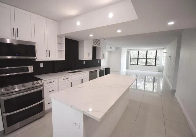 5th image of 2768 S Carambola Cir S #302, Coconut Creek, FL 33066 | MLS# B26052588