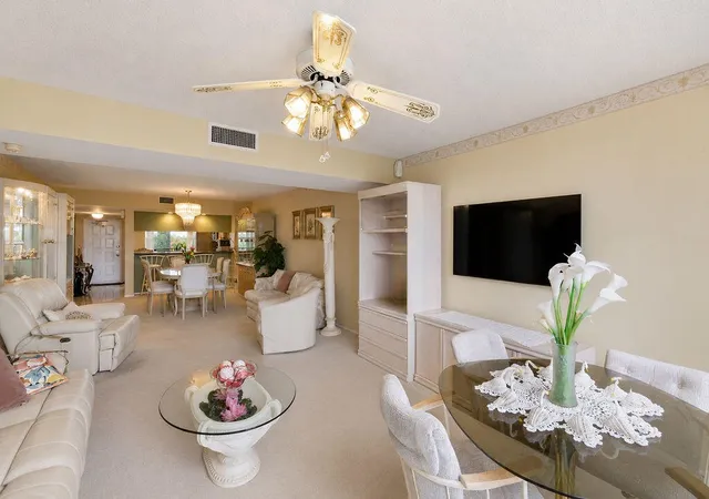 4th image of 4091 Cypress Reach Ct #403, Pompano Beach, FL 33069 | MLS# B26052655