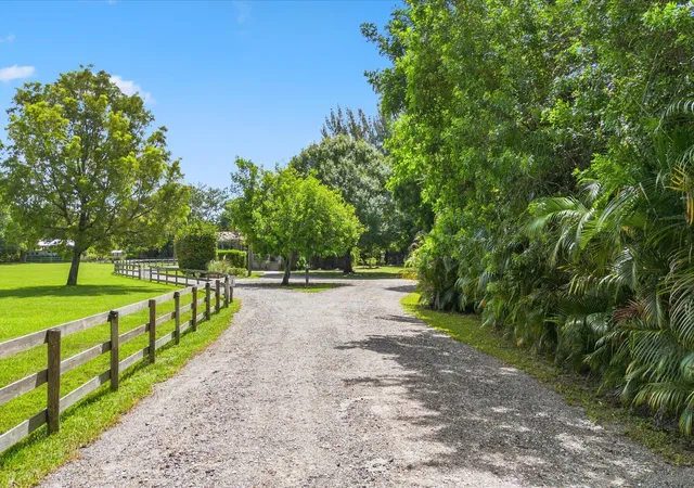 4th image of 2454/2376 E Rd, Loxahatchee, FL 33470 | MLS# B26052627