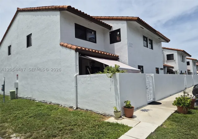 Photo 1 of Townhouse for sale at 6201 Sw 138 Th Ct #G, Miami, FL 33183 | MLS# A12054487 | Listing updated on 2026-08-24