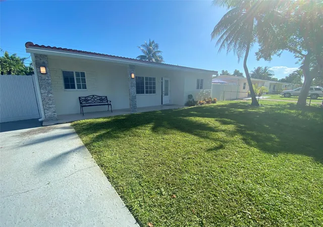 1st image of 6325 Grant Ct, Hollywood, FL 33024 | MLS# B26052824