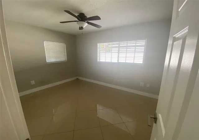 5th image of 6325 Grant Ct, Hollywood, FL 33024 | MLS# B26052824