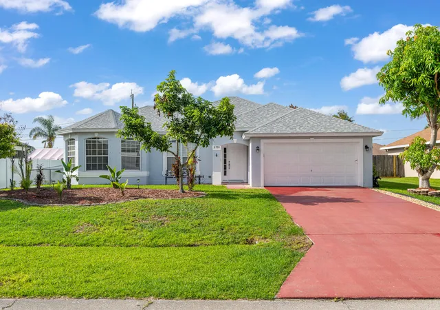 Homes for sale in Port St Lucie, FL | 2751 Sw Palace Ave, Port St Lucie, FL 34987 | MLS# B26052853