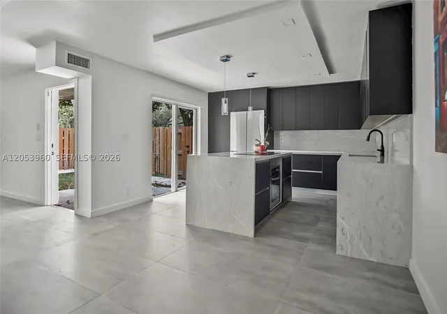 4th image of 2161 Orange Grove Dr #A-9, Davie, FL 33324 | MLS# A12053960