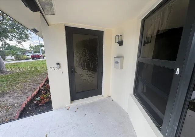 Photo 4 of Single family home for sale at 1109 Se 10Th St, Deerfield Beach, FL 33441 | MLS# A12054552 | Listing updated on 2026-10-09