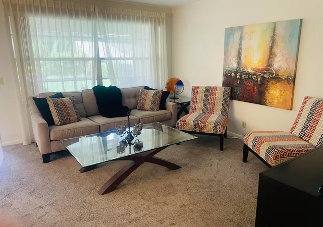 Homes for sale in Boynton Beach, FL | 624 Snug Harbor Dr, Boynton Beach, FL 33435