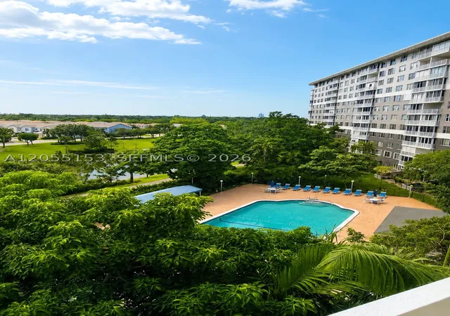 2nd image of 4001 Hillcrest Dr #614, Hollywood, FL 33021 | MLS# A12055153