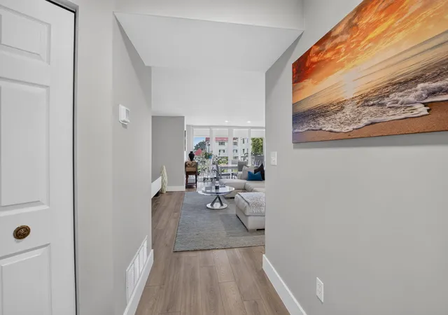 3rd image of 104 Half Moon Cir, Hypoluxo, FL 33462
