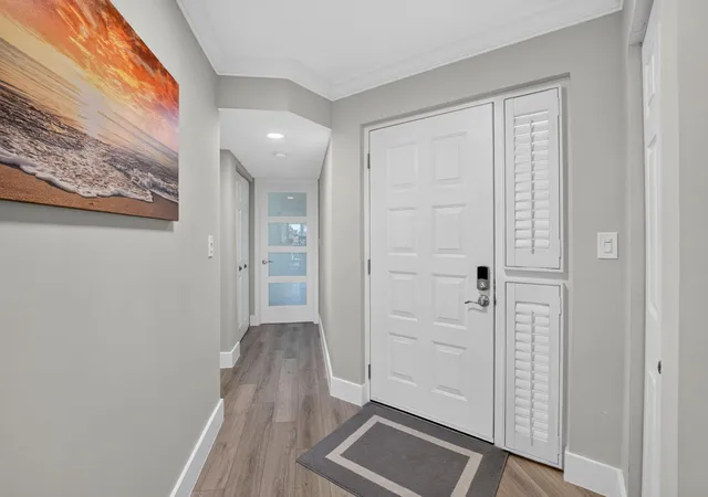 5th image of 104 Half Moon Cir, Hypoluxo, FL 33462