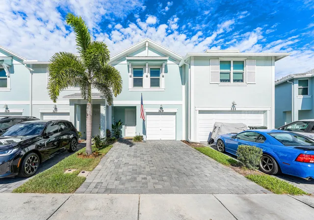 1st image of 329 Se Halifax Ln, Stuart, FL 34994 | MLS# B26053415