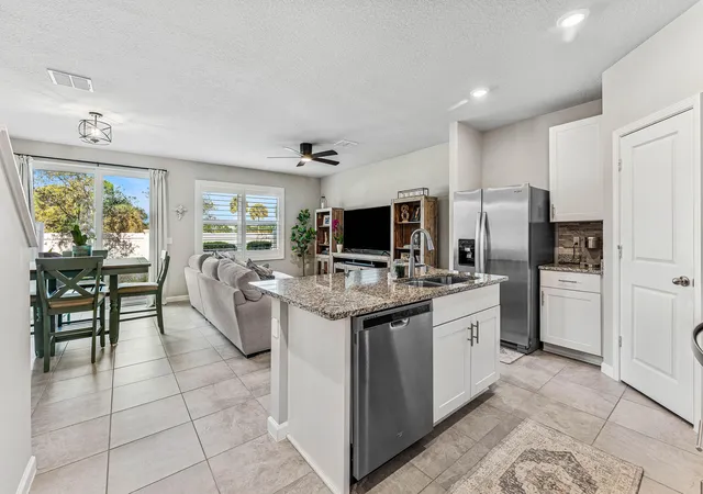 5th image of 329 Se Halifax Ln, Stuart, FL 34994 | MLS# B26053415