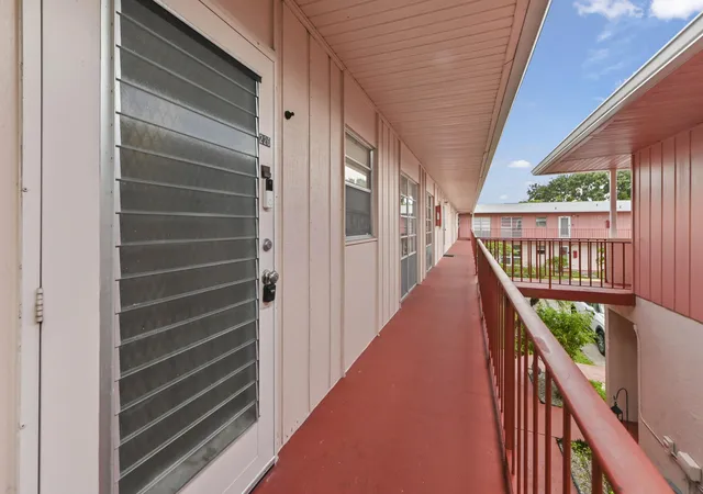 2nd image of 22 Golfs Edge D, West Palm Beach, FL 33417 | MLS# B26053441