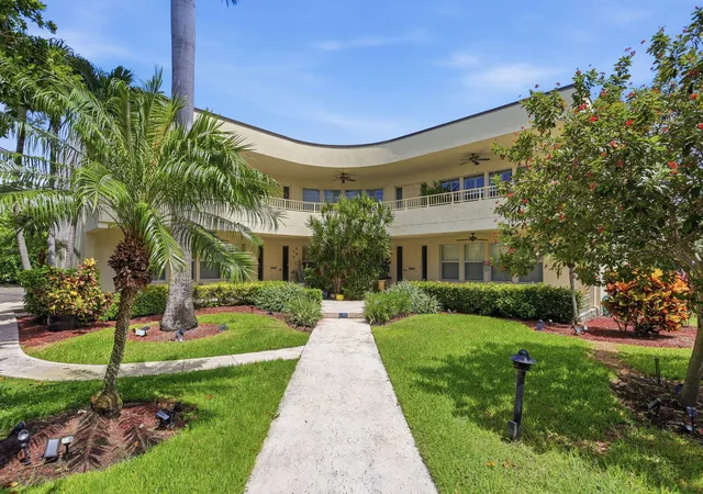 2nd image of 202 Gleason St #6, Delray Beach, FL 33483 | MLS# B26053400