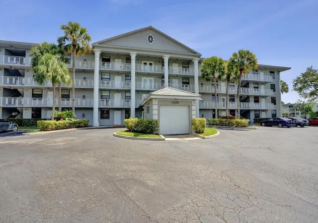 2nd image of 1524 Whitehall Dr #406, Davie, FL 33324 | MLS# B26053485